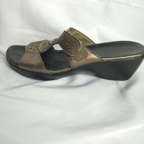 Clarks Womens 7M Brown Black Slip On Open Toe Sandals Comfort Shoes - Picture 9 of 12